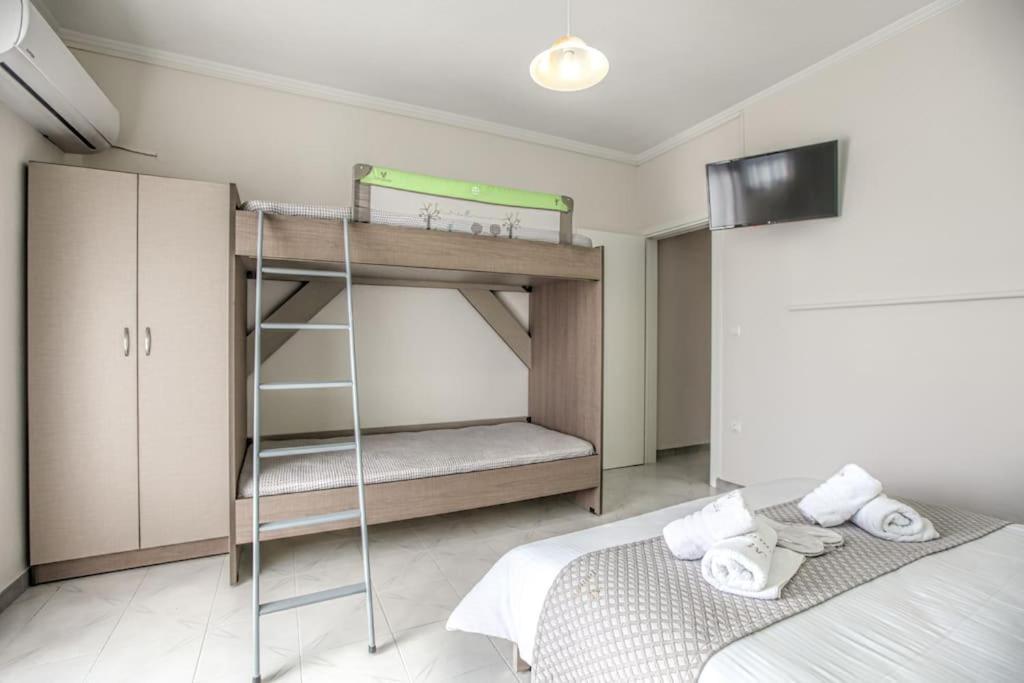 Del Sol #5 Meteora Luxurious Family Suites Kalampáka Luaran gambar